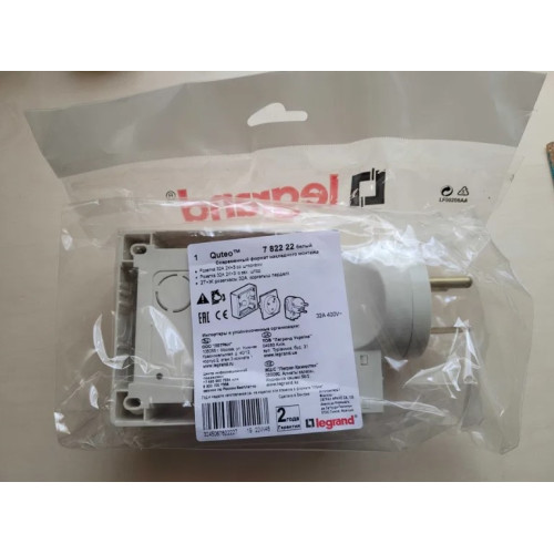 Комплект коробка, вилка и розетка 32А, 1-фазные, 782222 Legrand
