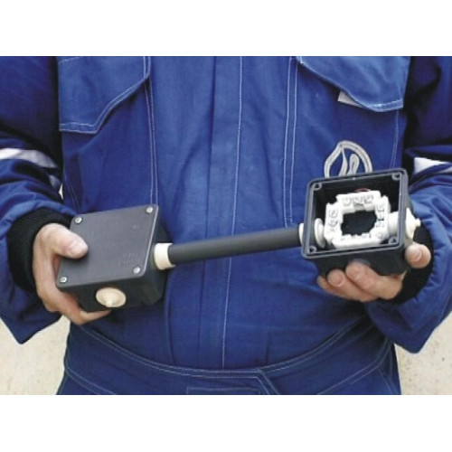 Коробка, IP 54 для наружного монтажа; размеры 165х165х70мм, светло-серая 8117_KA