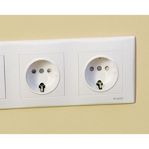 Розетка с заземлением и шторками, белый, SDN3000121 Schneider Sedna