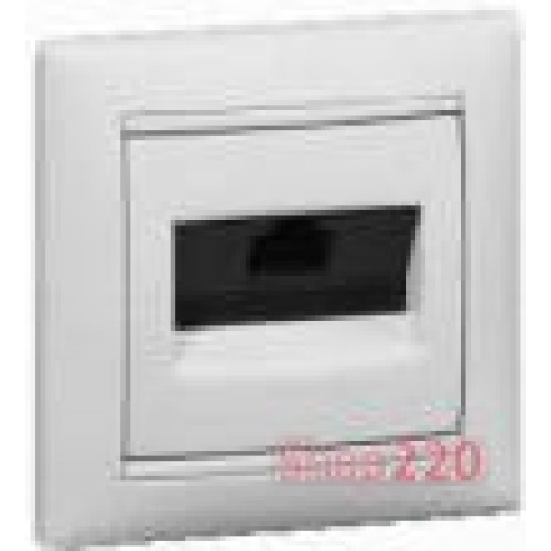Розетка компьютерная RJ45, белый, 774230 Legrand Valena