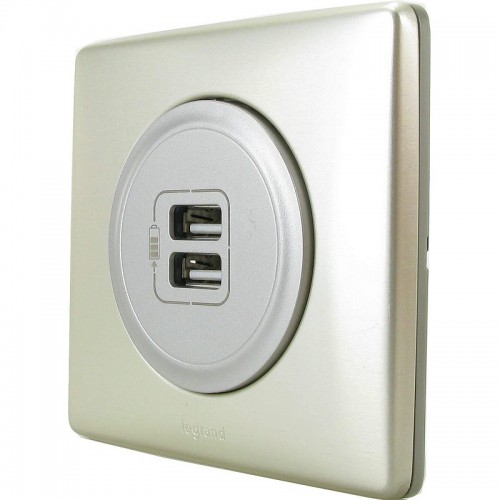 Розетка USB для зарядки, 67462 Legrand Celiane