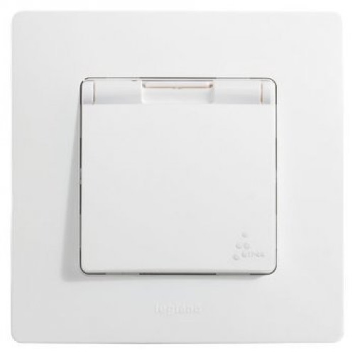 Розетка влагозащищенная IP44 с заземлением, белый, 672232 Legrand Etika