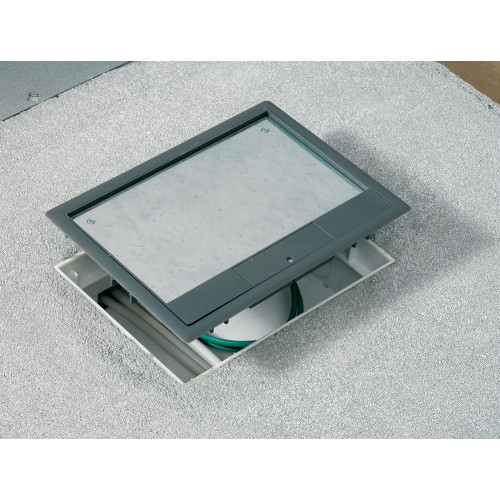 Монтажная коробка для лючка ISM50624, OptiLine 45 Schneider Electric