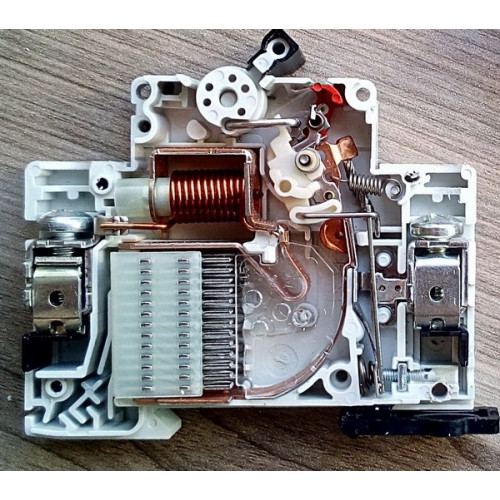 Автоматический выключатель 20А, тип C, 1 полюс, HL-C20/1 Eaton 194732