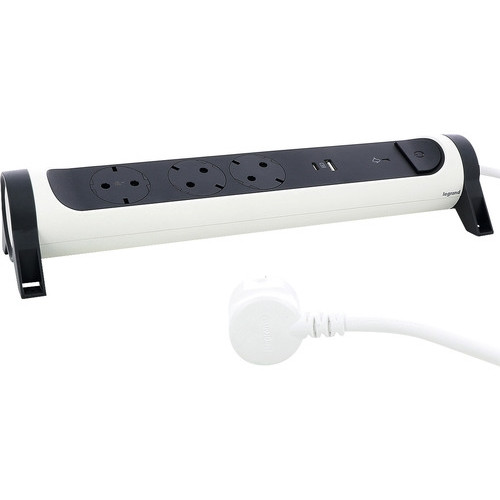 Удлинитель на 3 розетки 16 А с USB A+C, с УЗИП, кабель 1,5 м, белый/черный, премиум 694508 Legrand